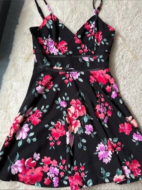 NWOT - Black Floral V-Neck Spaghetti Strap Mini Dress